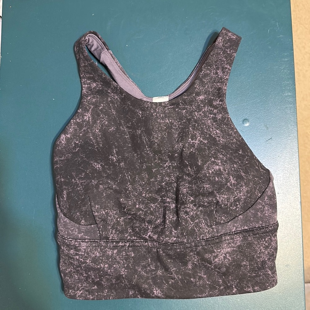 Lululemon High-Neck Bra